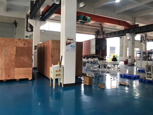 7.5KW Convey Belt Mesin Tisu Wajah, Mesin Produksi Kertas Tisu 40 Paket / Min
