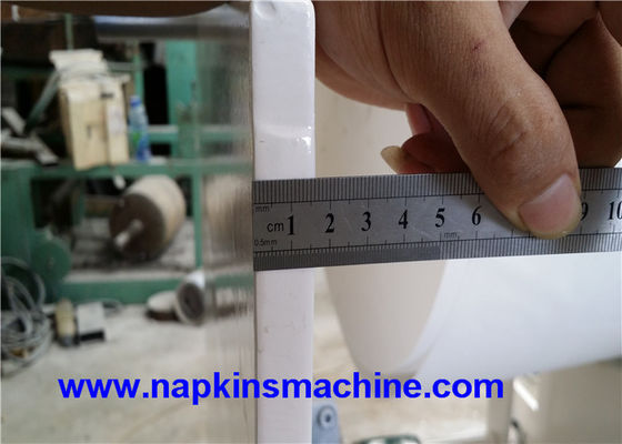 1000 Pcs / Min 400mm Lebar 1/12 Mesin Produksi Serbet Lipat