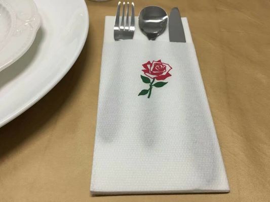 Mesin Emboss Serbet Makan Malam Lipat Tinggi 2200 Lembar / Min